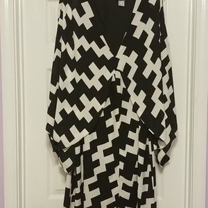 Beautiful Black/White Dress